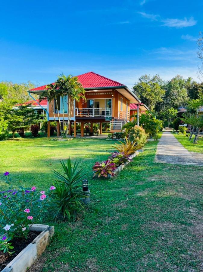 Rimlay Bay View Villa Ko Yao Noi Exterior photo